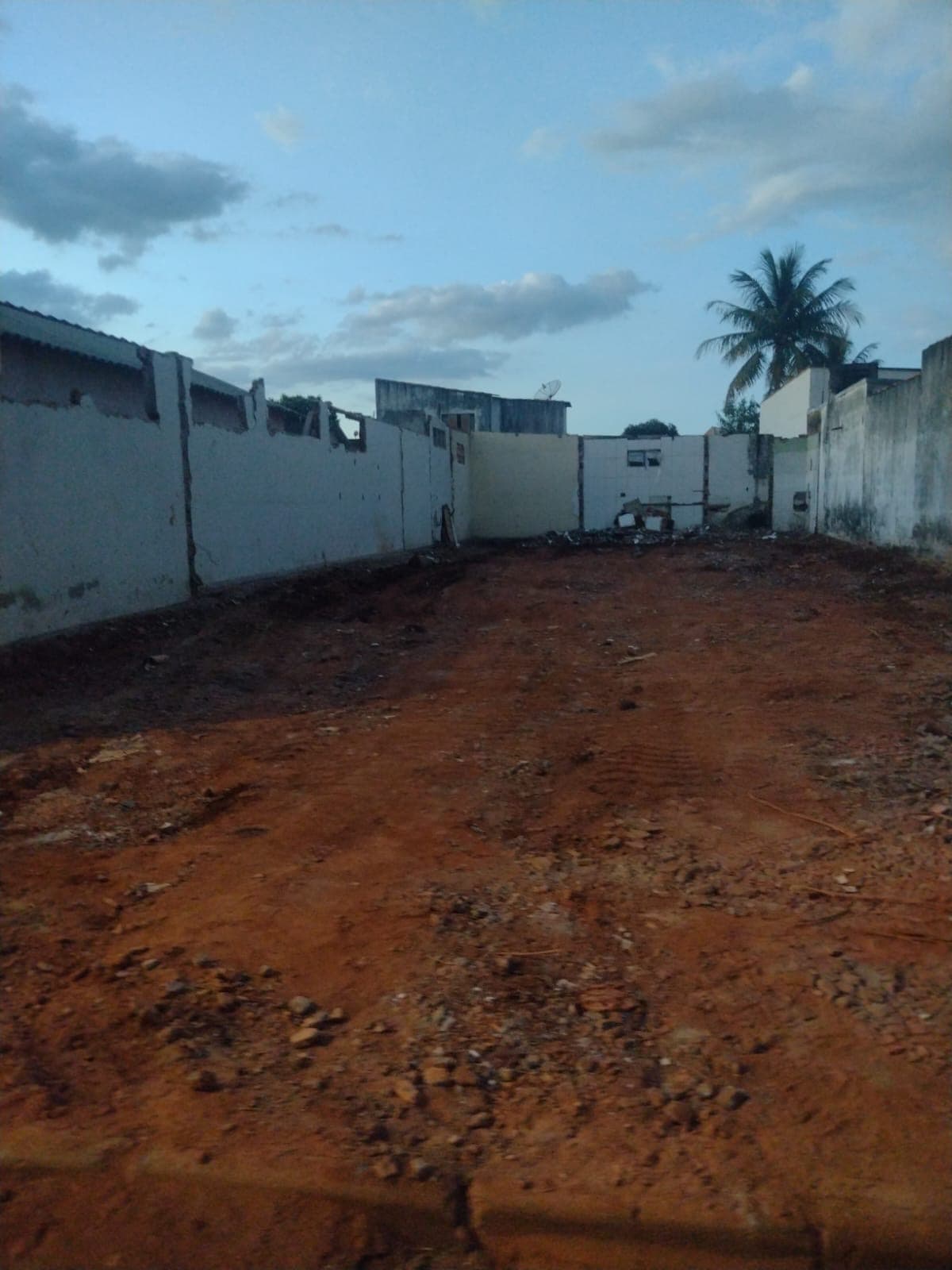 Terreno / Lote / Condomínio em Segismundo Pereira - Uberlândia