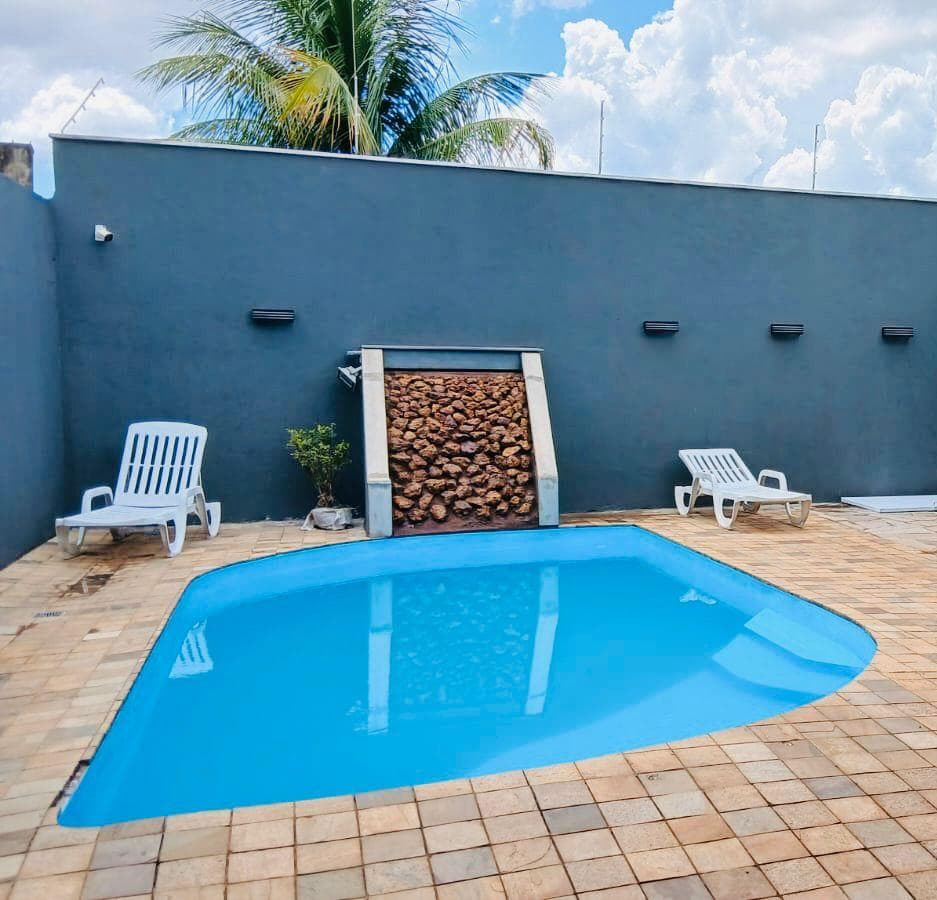 Casa em Jardim das Palmeiras - Uberlândia — foto 1 de 10