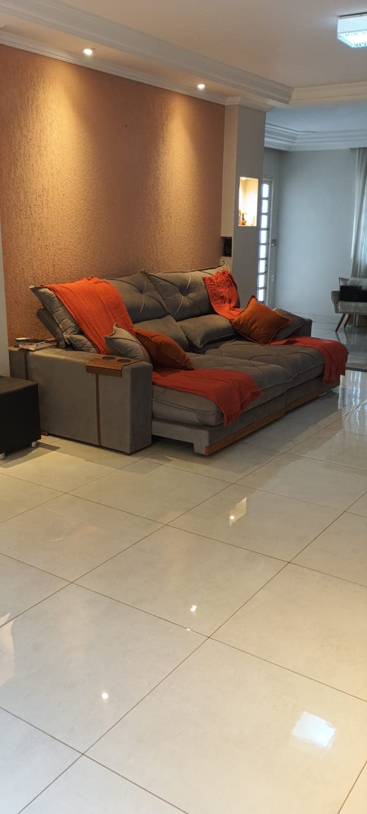 Casa em Vigilato Pereira - Uberlândia — foto 1 de 9