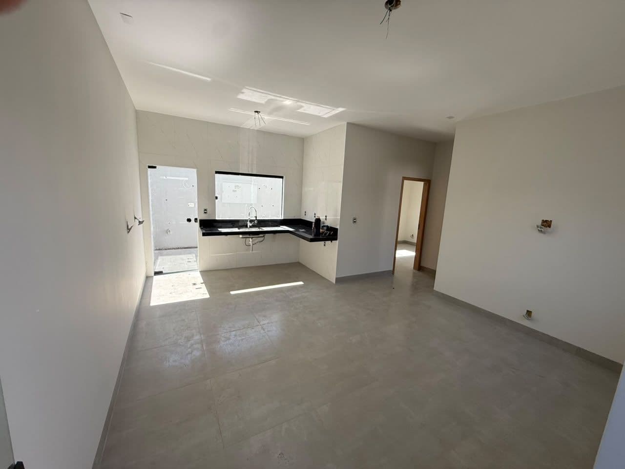 Casa em Jardim Sucupira - Uberlândia — foto 1 de 7